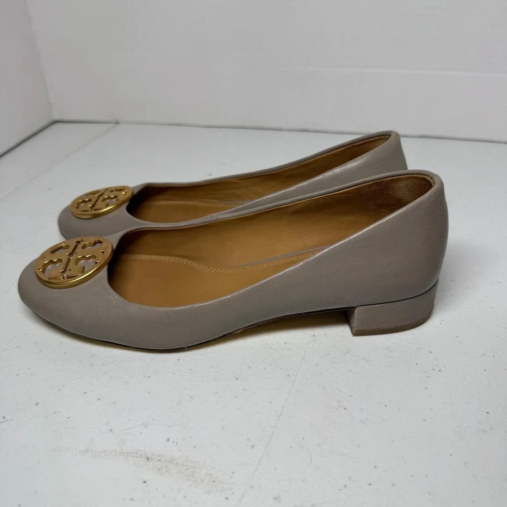 Tory Burch Ballet Flats French Gray Leather Round Toe Gold Logo Womens Sz 5M EUC